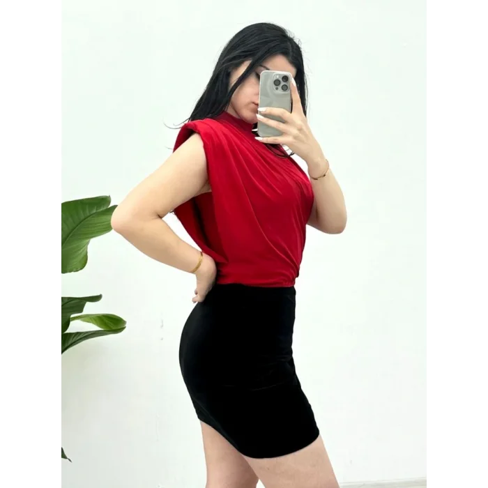 Sıfır Kol Vatkalı Sandy Bluz -Kırmızı