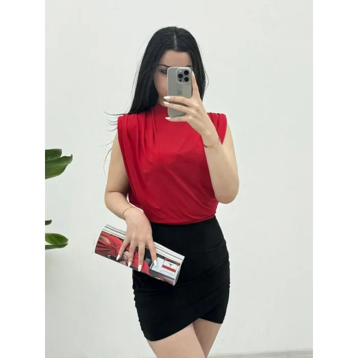 Sıfır Kol Vatkalı Sandy Bluz -Kırmızı