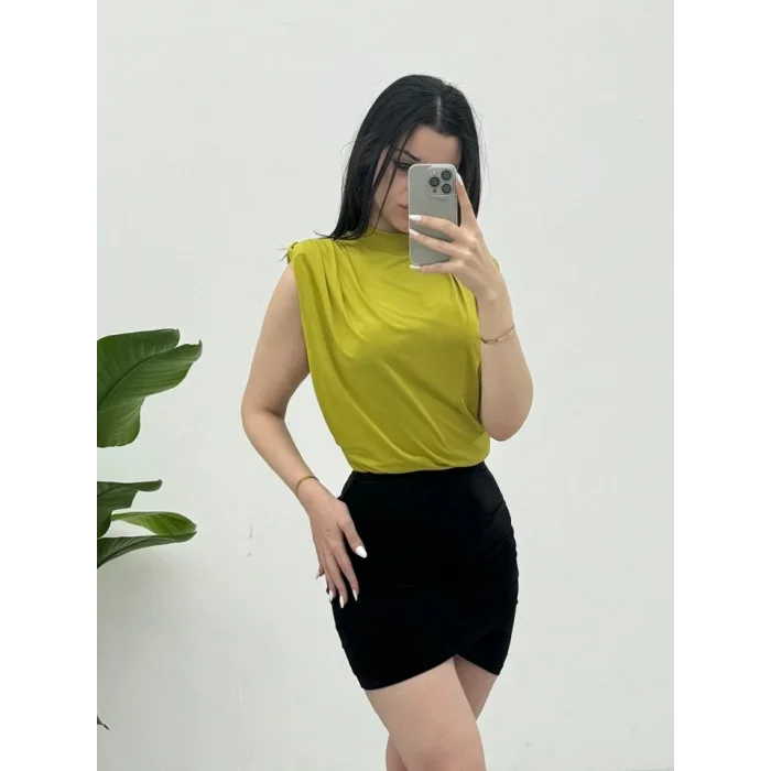 Sıfır Kol Vatkalı Sandy Bluz -Yağ Yeşili