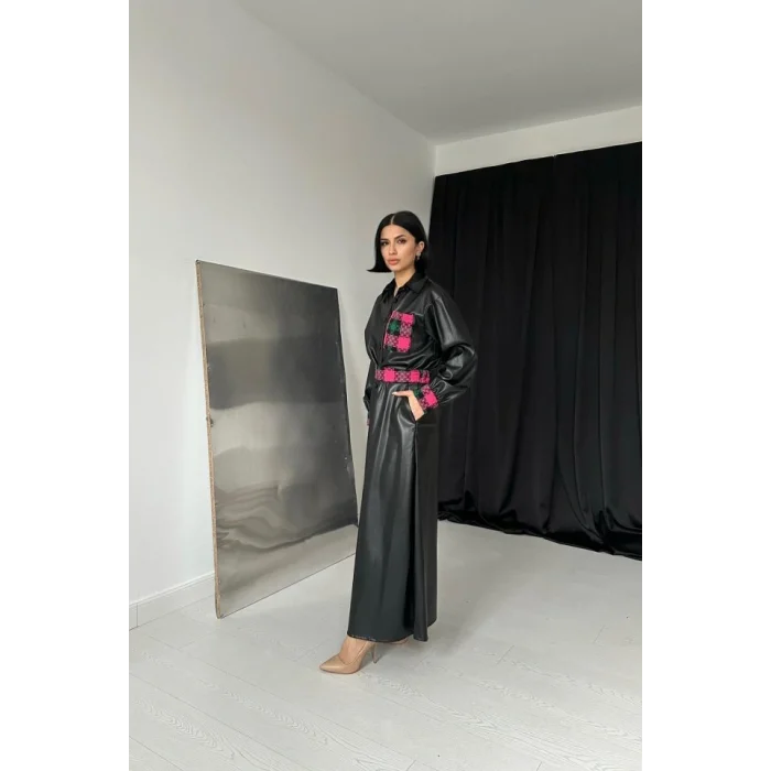 Siyah Garnili Etekli Deri Takım