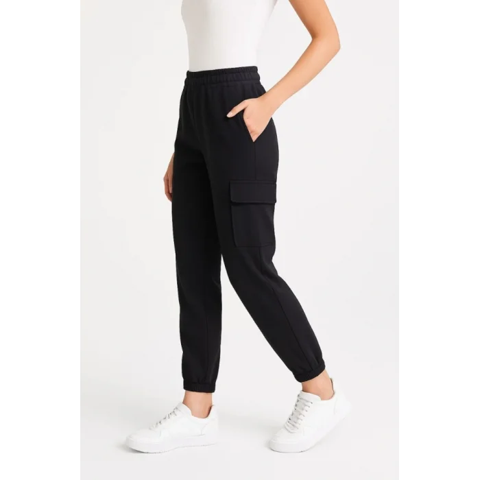 Siyah Jogger Eşofman Altı Rahat Kalıp, Kargo Cepli,  Lastikli Paça, Günlük Spor Pantolon - Siyah