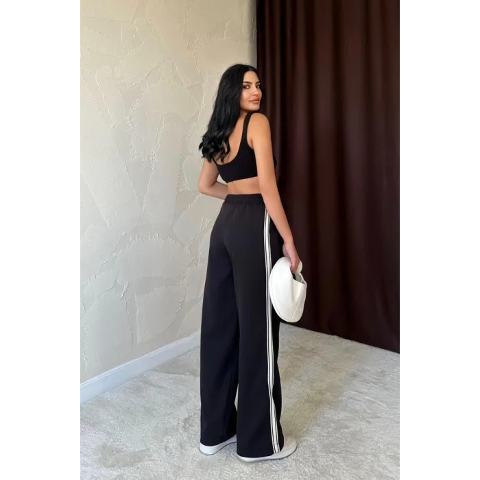 Siyah Yanları Şeritli Pantolon
