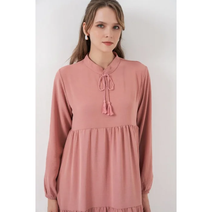 T1627 Yaka Bağcıklı Elbise - Pudra
