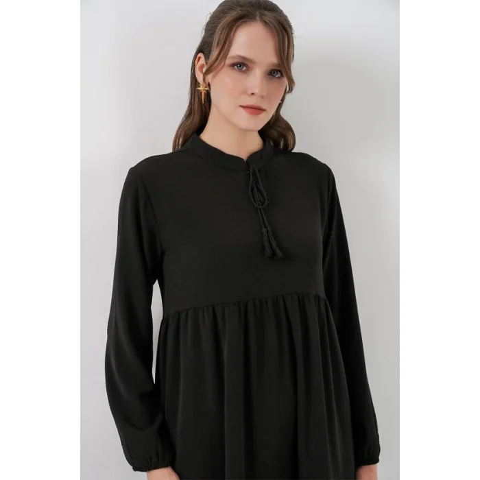 T1627 Yaka Bağcıklı Elbise - Siyah
