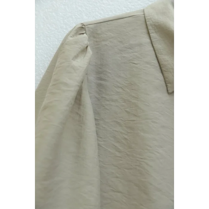 Taşlı Düğmeli Volan Detaylı Modal Gömlek Bluz -Bej