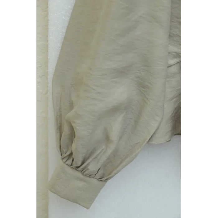 Taşlı Düğmeli Volan Detaylı Modal Gömlek Bluz -Bej