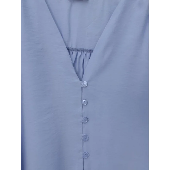 V Yaka Düğmeli Arkası Uzun Gömlek -Bebe Mavi