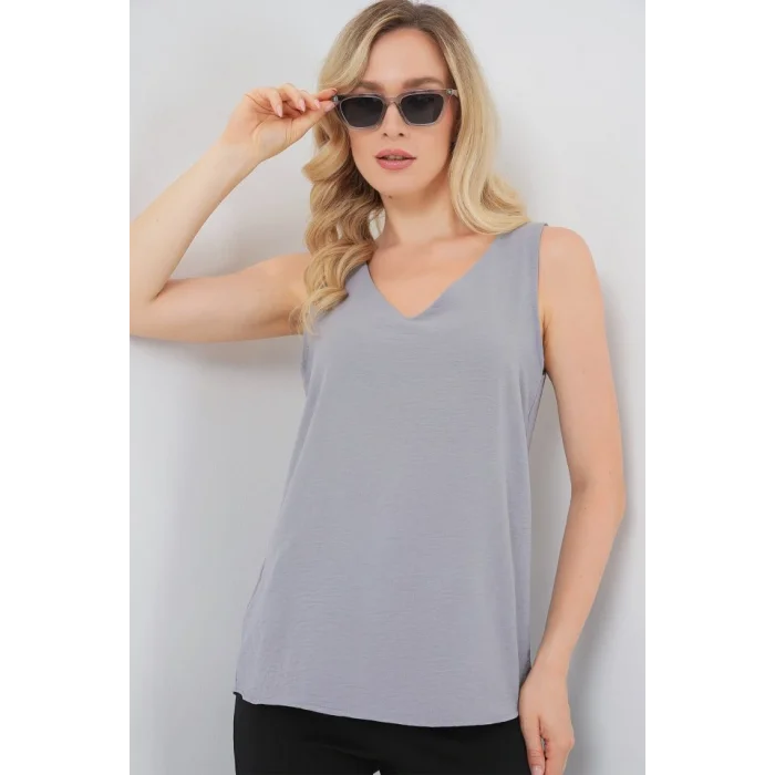 V Yaka Sıfır Kol Bluz 950 - Gri