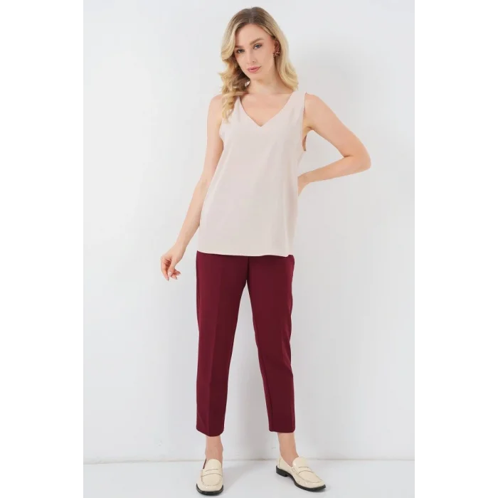 V Yaka Sıfır Kol Bluz 950 - Krem