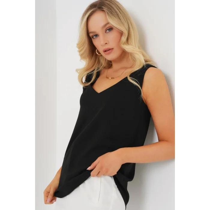 V Yaka Sıfır Kol Bluz 950 - Siyah