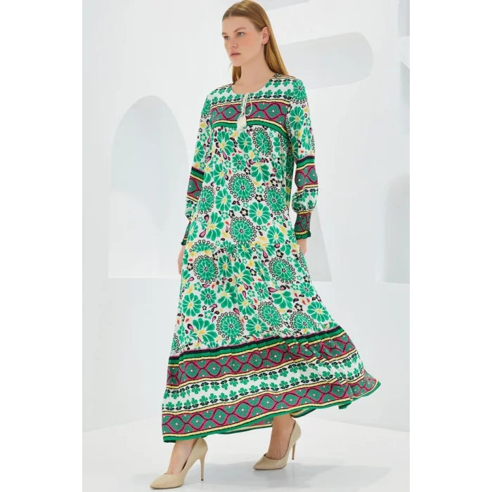 Yeşil Kırmızı Desenli Uzun Viskon Elbise 1947