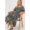 2512 Desenli Yırtmaçlı Elbise - D. Siyah