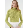 925 Büzgü Detaylı Sandy Bluz - E.Yeşil