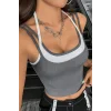 Kadın Antrasit Gri Beyaz Çift Renk Çapraz Askılı Crop Top Bluz – Şık, Rahat ve Kolay Kombinlenebilir