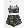 Kadın Kamuflaj Desenli Askılı Crop Top ve Şortlu Gecelik Takım – Modern, Konforlu ve Günlük Kombinlere Uygun
