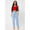 Kadın Kırmızı Kare Yaka Crop Top Bluz – Şık, Rahat ve Kolay Kombinlenebilir