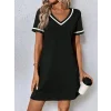 Kadın Kısa Kollu V çizgili Yakalı Kısa Viskon Elbise