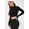 Kadın Siyah Uzun Kol Fermuarlı Parmak Geçme Detaylı Dik Yaka Crop Top Bluz