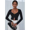 Kadın Siyah Uzun Kollu Düğmeli Göğüs ve Göbek Dekolteli Crop Top Bluz – Şık, Rahat ve Kolay Kombinlenebilir