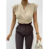 Sıfır Kol Vatkalı Kruvaze Model Sandy Bluz -Bej