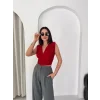 Vatkalı Kolsuz V Yaka Drapeli Crop Bluz Likralı Fit - Kırmızı