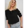 Yakası Fırfır Detaylı Bluz 959 - Siyah