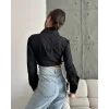 Yanı kemer detaylı crop gömlek siyah s4009