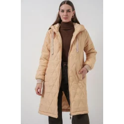 5138 Kapitone Uzun Şişme Mont - Bej