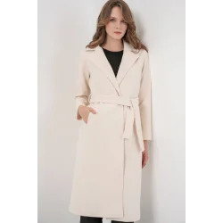 9118 Kruvaze Yaka Kaşe Kaban - Ekru