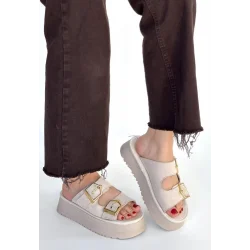 Coer Bej Süet Çift Tokalı Terlik