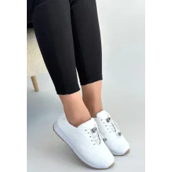 Finna Beyaz Cilt Bağcıklı Spor Ayakkabı