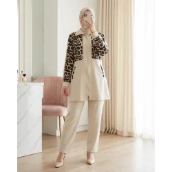 Gömlek Yaka Boydan Fermuarlı Pantolonlu Takım   -Bej