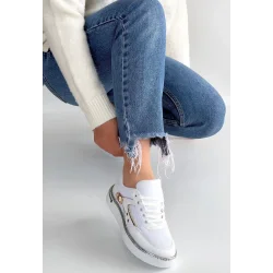 Junda Beyaz Cilt Bağcıklı Spor Ayakkabı