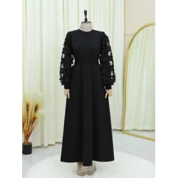 Kabartma Çiçekli Tül Kollu Kemerli Elbise -Siyah