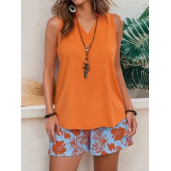 Kadın Askılı V Yakalı Sandy Bluz Ve Desenli Short Ikili Takım
