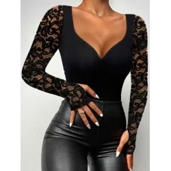Kadın Uzun Kollu Dantelli Dekolte Detaylı Dalgıç Bluz