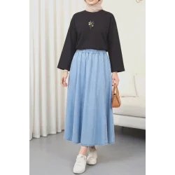 Önü Çiçek Nakışlı Yuvarlak Yaka Salaş Penye Tunik  -Siyah