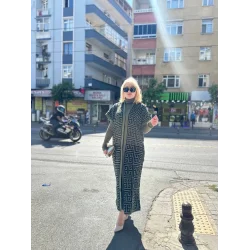 Siyah çizgi desenli elbiseli hırka triko takım haki