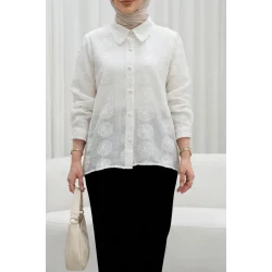 Top Düğmeli Yakası Dantelli Desenli Jakar Gömlek -Ekru