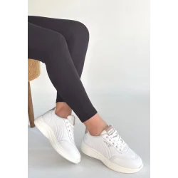 Yejja Beyaz Cilt Bağcıklı Spor Ayakkabı