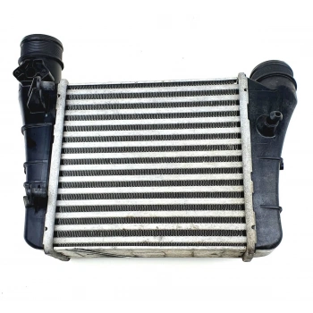 A4 TURBO RADYATÖRÜ SOL / 8ML376899121( 220X218X65 )