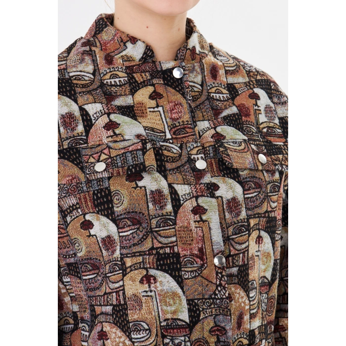 Tok Kumaş Dokuma Desenli Crop Kadın Astarlı Ceket – Premium Mevsimlik Tasarım