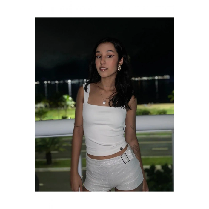 Sırt Bağlamalı Dekolteli Bluz