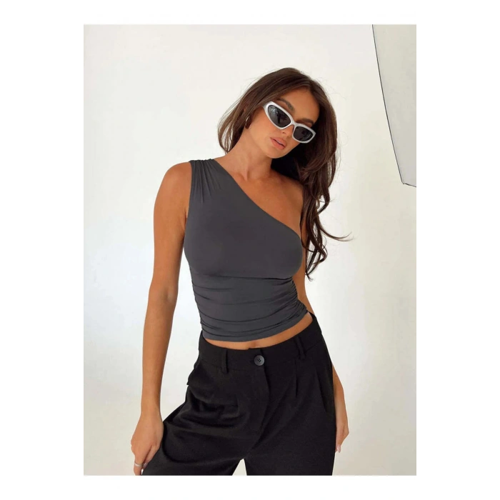 Tek Omuz Detaylı Büzgülü Bluz