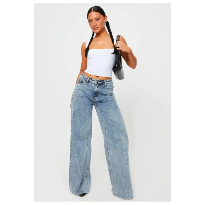 Kare Yaka Geniş Askılı Basic Bluz