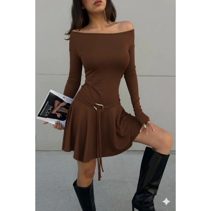 Kayık Yaka Drapeli Mini Elbise – Günlük & Şık Kullanım, Esnek Fit