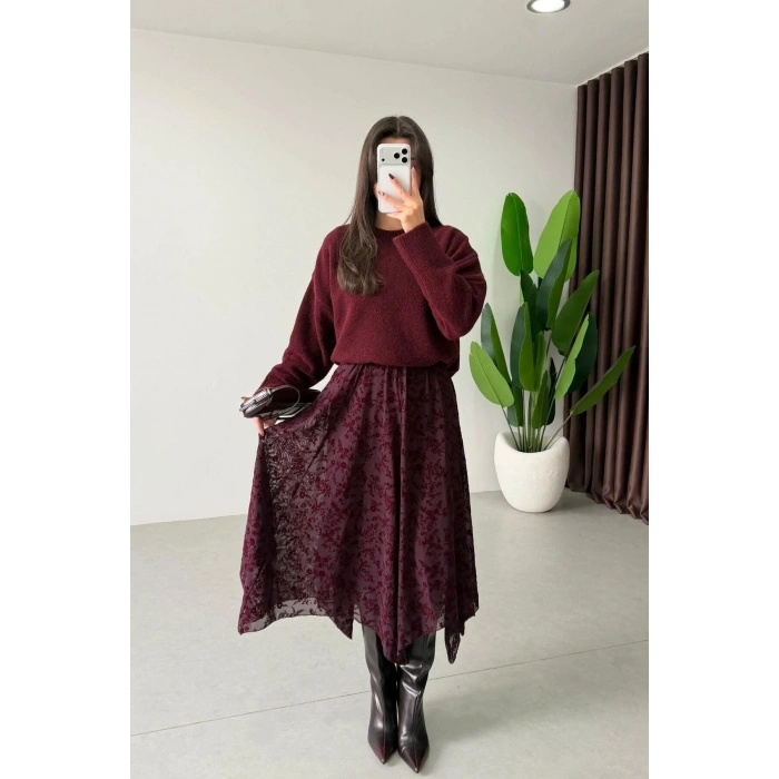 Tül Detaylı Asimetrik Astarlı Uzun Etek