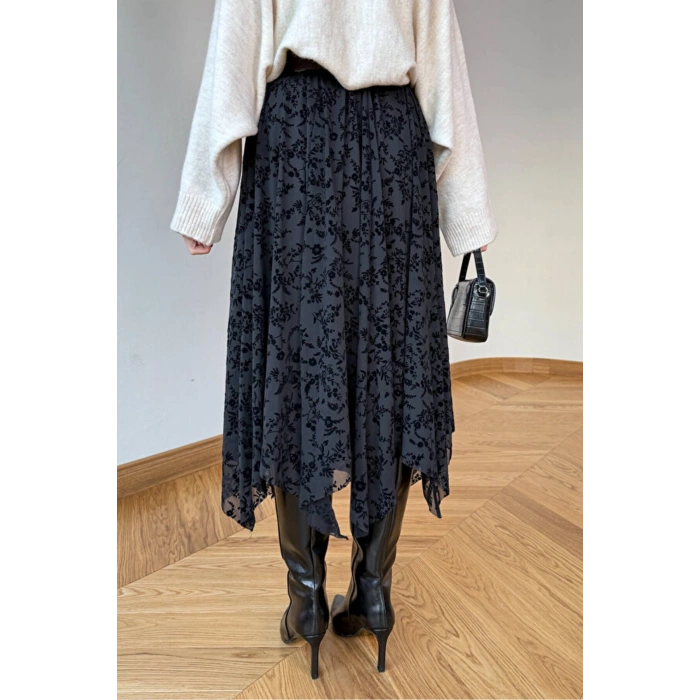 Tül Detaylı Asimetrik Astarlı Uzun Etek