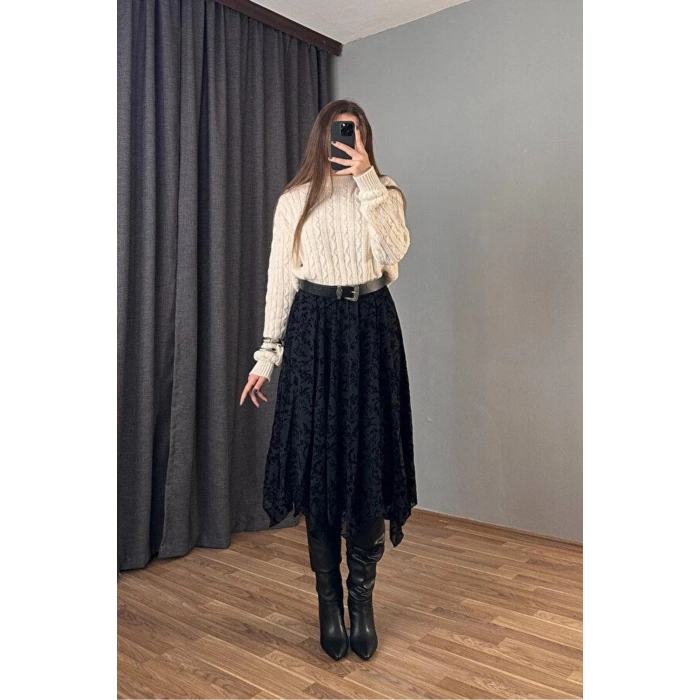 Tül Detaylı Asimetrik Astarlı Uzun Etek