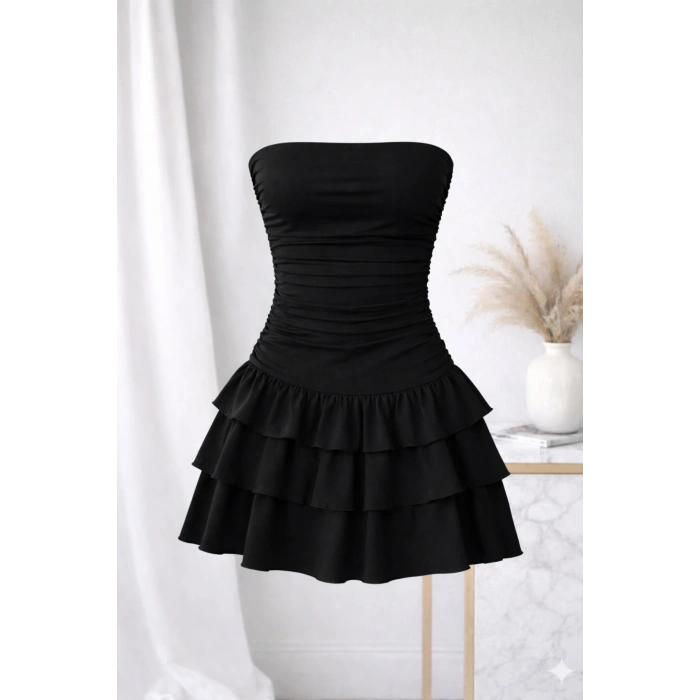 Straplez Mini Elbise | Volanlı Etek, Vücuda Oturan Şık Kesim”